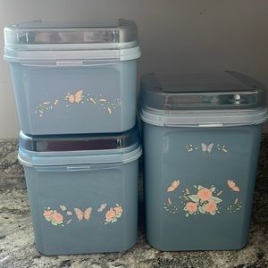 Vintage flip top Tupperware 3pc Canister Set. HARD TO FIND!